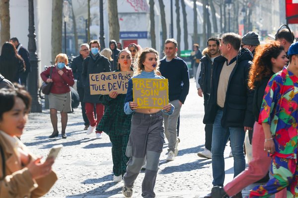 Budget baptême 50 personnes : comment maîtriser vos coûts ?
