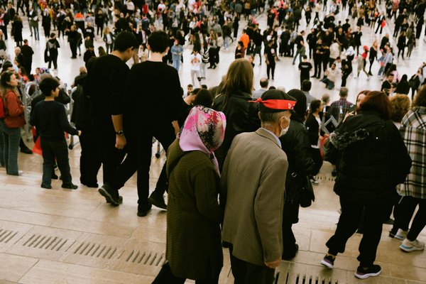 Interprétariat par visioconférence : accessibilité et efficacité